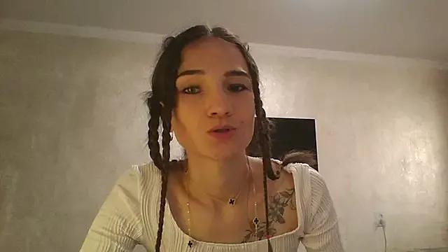 RoyalDessertt webcams show profile image 