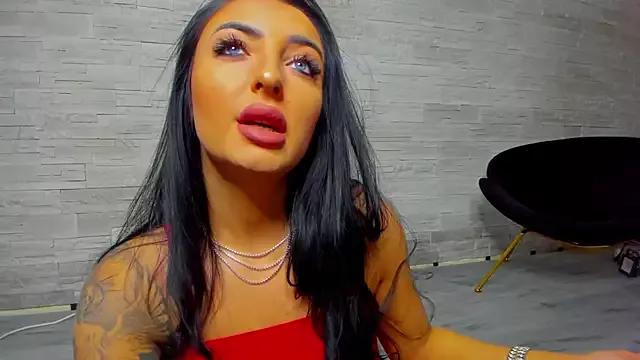 Rubby_Shine from StripChat