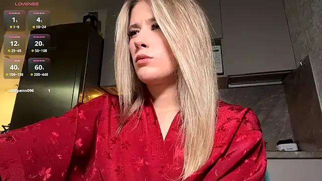 Ruby_Blonde_Photik webcams show profile image 