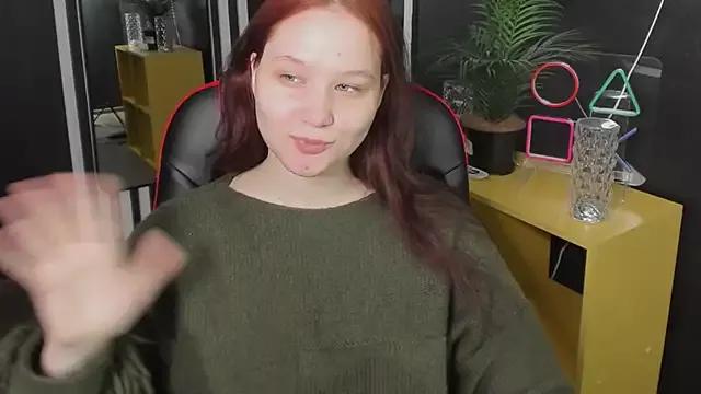 Discover our girls online shows and discover the company of countless livestreamers, with stunning shapes, sex toys and more.