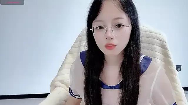 ruirui-888 from StripChat