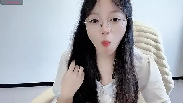 ruirui-888 from StripChat