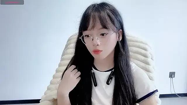 ruirui-888 from StripChat