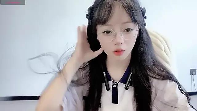 ruirui-888 from StripChat