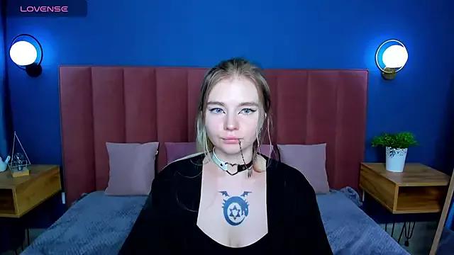 RuthBryant from StripChat is Freechat