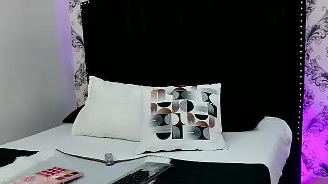 SaaraBrown from StripChat