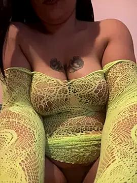 Photos of sabrina101 from StripChat is Freechat