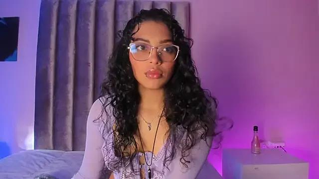 Sabrina_Cook from StripChat is Freechat