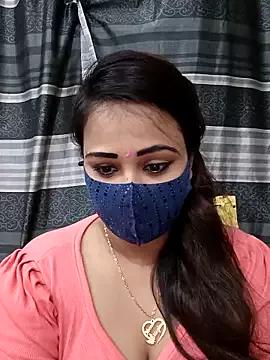 Sadiya56803 webcams show profile image 