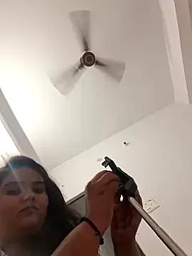 Saffroncutie webcams show profile image 