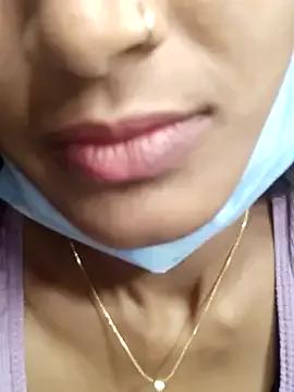Saharaa from StripChat