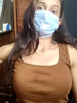 Saharaa from StripChat