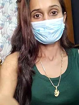 Saharaa from StripChat