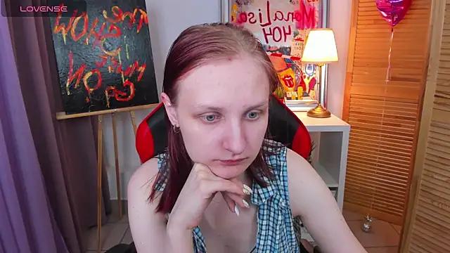 Discover our girls online shows and discover the company of countless livestreamers, with stunning shapes, sex toys and more.