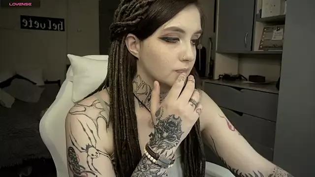 SallyJohnson from StripChat