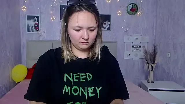 SallyVerda from StripChat