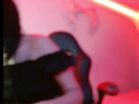 SallyWhitee from StripChat