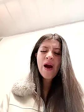 SALOME-28_ from StripChat is Freechat