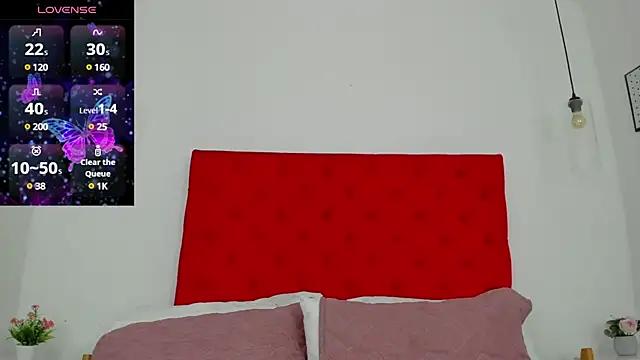 Samanta_garcia1 from StripChat