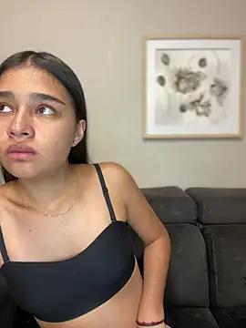 Samantha_pinkk_ from StripChat