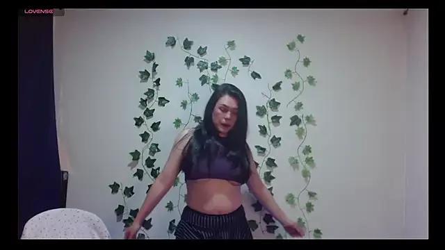SamanthaGreen- from StripChat