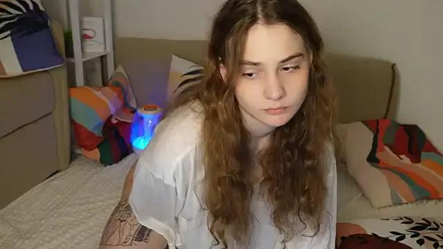 Samanthajns from StripChat