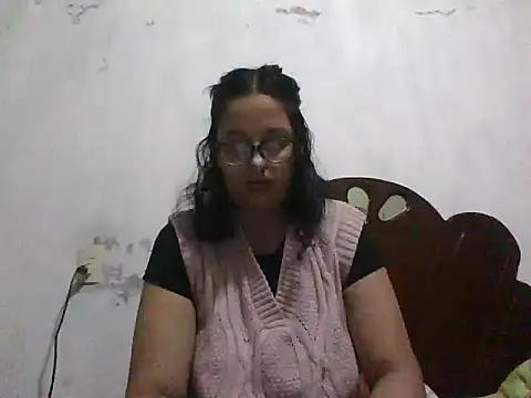 Samanthat33 from StripChat