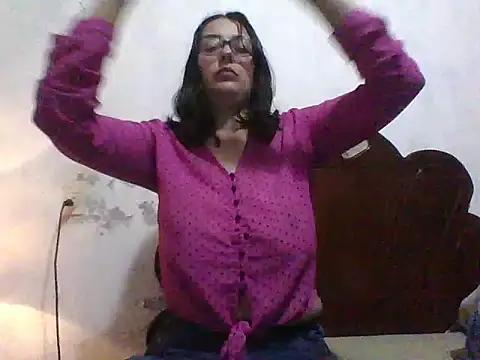 Samanthat33 from StripChat
