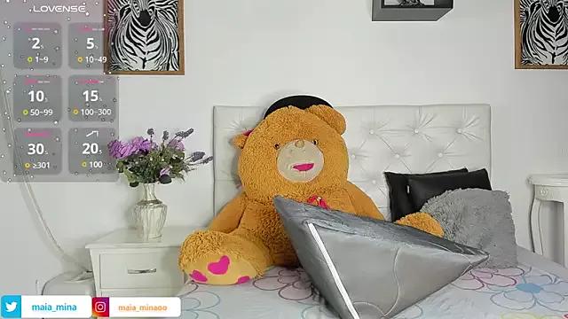 samarafunn from StripChat is Freechat