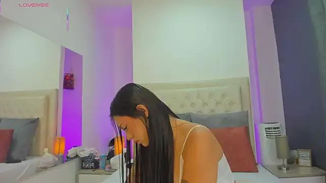 Sammanta_Grey from StripChat is Freechat