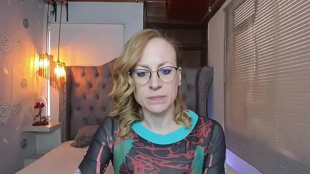 SammySanders from StripChat is Freechat
