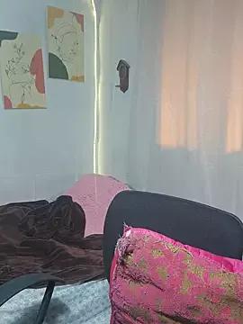 Samy-Candy from StripChat is Freechat