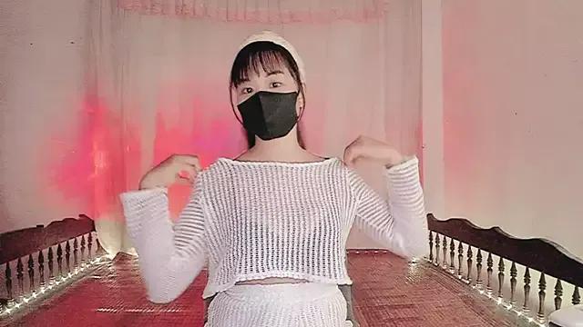 Discover our girls online shows and discover the company of countless livestreamers, with stunning shapes, sex toys and more.