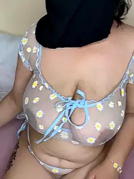 Sandra_sexy_arabe from StripChat is Freechat