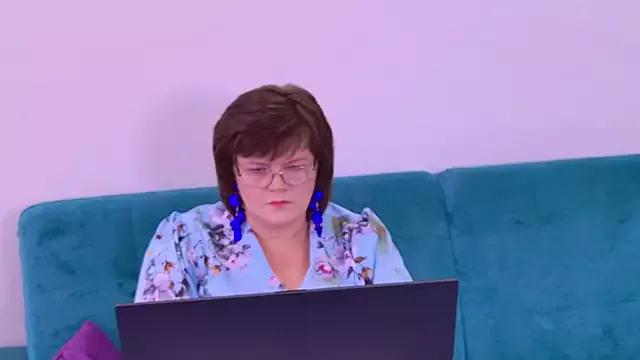 Sandra_Sunrise from StripChat is Freechat