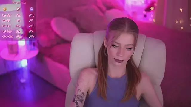 Discover our girls online shows and discover the company of countless livestreamers, with stunning shapes, sex toys and more.