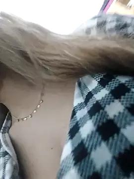 Sara-Arabica from StripChat