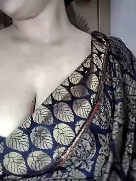 Sara_1618 from StripChat is Freechat
