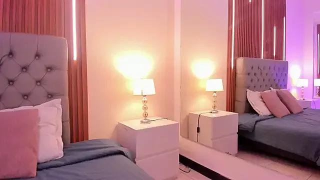 Sara_Belmont1 from StripChat is Freechat