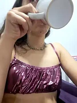 Sara_Davina from StripChat