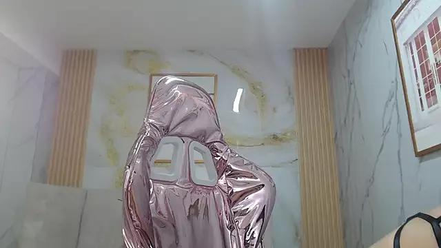 sara_lopez_s from StripChat is Freechat