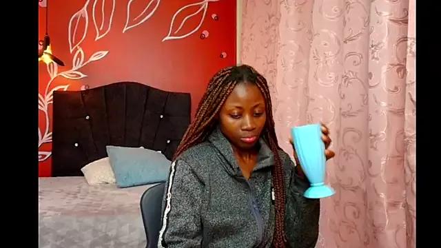 Sara_Naugty from StripChat