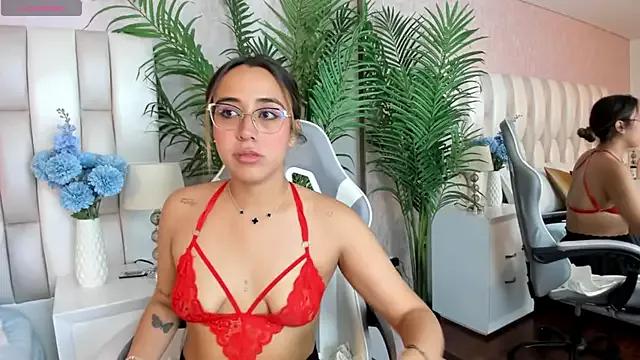 Photos of sara_ospina_ from StripChat is Freechat
