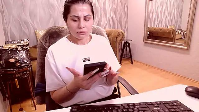 Sara_Poison from StripChat