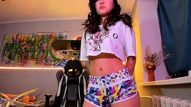 sara_sun34 from StripChat
