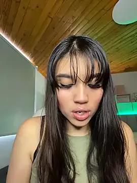Sara_Wills2 from StripChat is Freechat