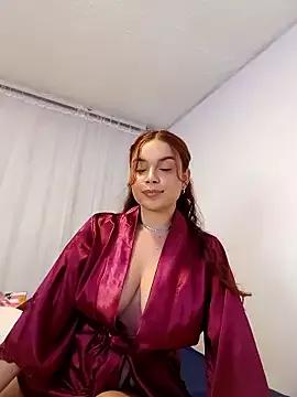 Saraa-Sweet webcams show profile image 