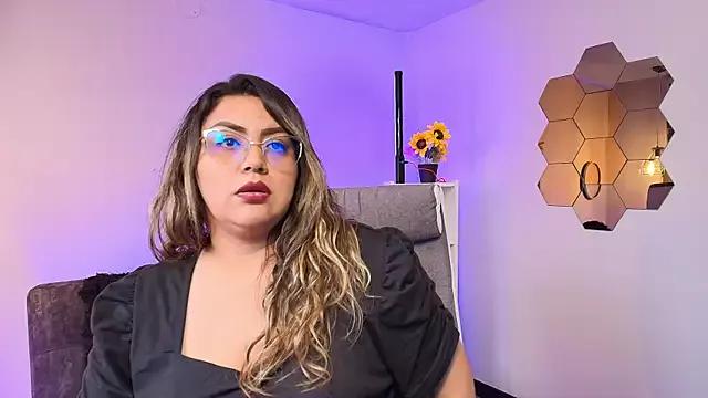 Saraa_carter from StripChat
