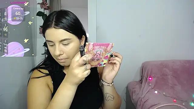 SaraBraun_ from StripChat