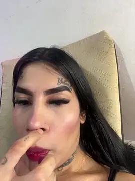 saragill323 from StripChat